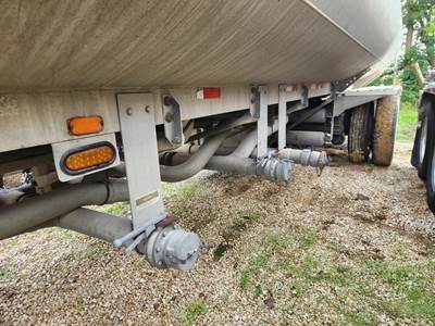 2001 Heil 44ft Tandem Axle Aluminum Fuel Tanker Trailer - Air Ride, Fixed Axle