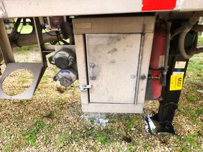 2001 Heil 44ft Tandem Axle Aluminum Fuel Tanker Trailer - Air Ride, Fixed Axle