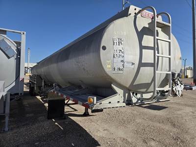 Heil Tandem Axle Aluminum Fuel Tanker Trailer - Air Ride, Fixed Axle