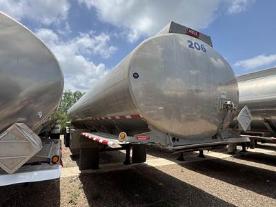 2021 Heil Tandem Axle Aluminum Fuel Tanker Trailer - Air Ride, Fixed Axle