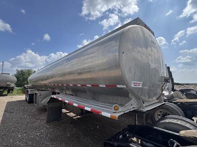 2021 Heil Tandem Axle Aluminum Fuel Tanker Trailer - Air Ride, Fixed Axle