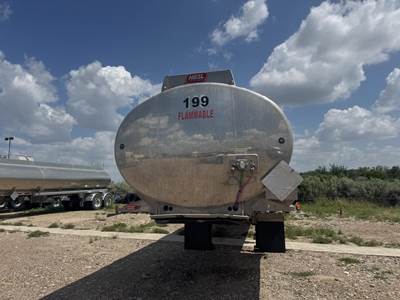 2021 Heil Tandem Axle Aluminum Fuel Tanker Trailer - Air Ride, Fixed Axle