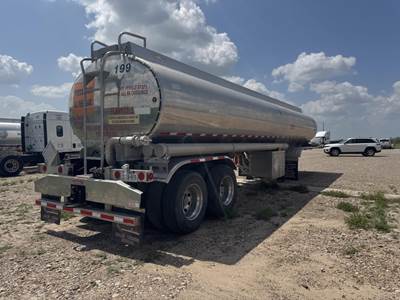 2021 Heil Tandem Axle Aluminum Fuel Tanker Trailer - Air Ride, Fixed Axle