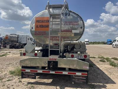 2021 Heil Tandem Axle Aluminum Fuel Tanker Trailer - Air Ride, Fixed Axle
