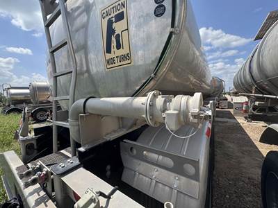 2021 Heil Tandem Axle Aluminum Fuel Tanker Trailer - Air Ride, Fixed Axle