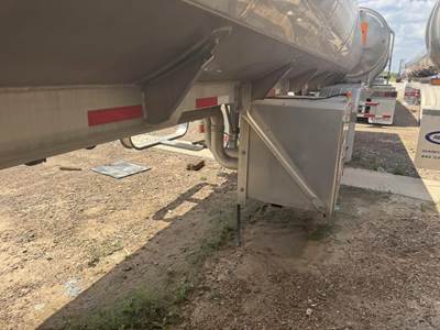 2021 Heil Tandem Axle Aluminum Fuel Tanker Trailer - Air Ride, Fixed Axle