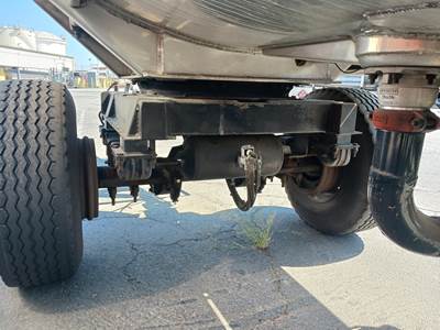2002 Paramount Single Axle Aluminum Fuel Tanker Trailer - Spring, Fixed Axle
