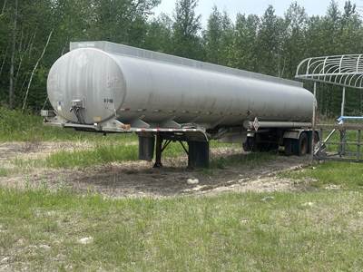 Polar 1983 POLAR FUEL TRAILER / AIR RIDE / 4 COMP / 9600 Fuel Tanker Trailer