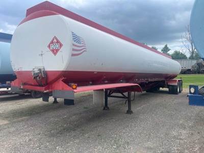 Polar 1999 POLAR FUEL TRAILER / 4 COMP / AIR - RIDE / FU Fuel Tanker Trailer