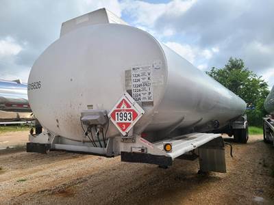 Polar Tandem Axle Aluminum Fuel Tanker Trailer - Air Ride, Fixed Axle