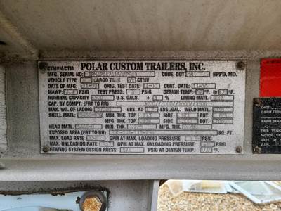 2001 Polar Tandem Axle Aluminum Fuel Tanker Trailer - Air Ride, Fixed Axle