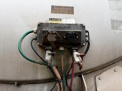 2003 Polar Tandem Axle Aluminum Fuel Tanker Trailer Air Ride Fixed Axle