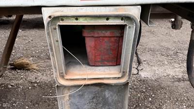 2003 Polar Tandem Axle Aluminum Fuel Tanker Trailer Air Ride Fixed Axle