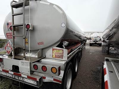 2003 Polar Tandem Axle Aluminum Fuel Tanker Trailer Air Ride Fixed Axle