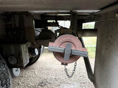2003 Polar Tandem Axle Aluminum Fuel Tanker Trailer Air Ride Fixed Axle