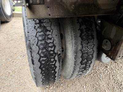 2003 Polar Tandem Axle Aluminum Fuel Tanker Trailer Air Ride Fixed Axle