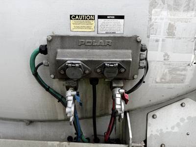 2003 Polar Tandem Axle Aluminum Fuel Tanker Trailer Air Ride Fixed Axle