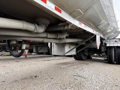 2003 Polar Tandem Axle Aluminum Fuel Tanker Trailer Air Ride Fixed Axle
