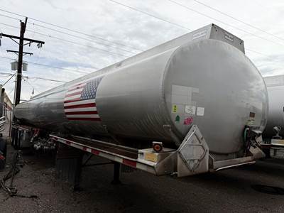2003 Polar Tandem Axle Aluminum Fuel Tanker Trailer Air Ride Fixed Axle