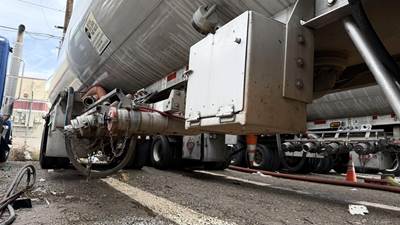 2003 Polar Tandem Axle Aluminum Fuel Tanker Trailer Air Ride Fixed Axle