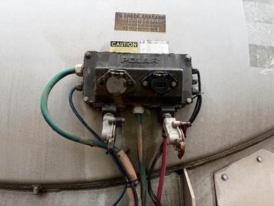 2003 Polar Tandem Axle Aluminum Fuel Tanker Trailer Air Ride Fixed Axle
