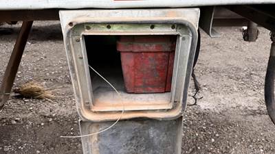 2003 Polar Tandem Axle Aluminum Fuel Tanker Trailer Air Ride Fixed Axle