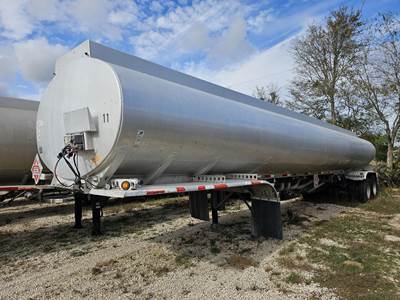 Stephens Tandem Axle Aluminum Fuel Tanker Trailer - Air Ride, Fixed Axle