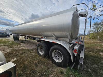 Stephens Tandem Axle Aluminum Fuel Tanker Trailer - Air Ride, Fixed Axle
