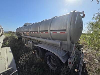 Stephens 43ft Tandem Axle Aluminum Fuel Tanker Trailer - Air Ride, Fixed Axle