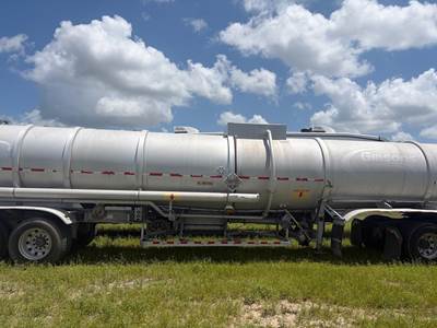 Stephens 43ft Tandem Axle Aluminum Fuel Tanker Trailer - Air Ride, Fixed Axle
