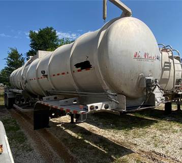 Vantage 43ft Tandem Axle Aluminum Fuel Tanker Trailer - Air Ride, Fixed Axle
