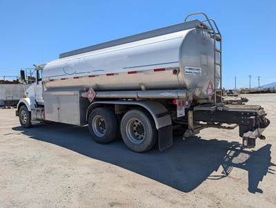 2015 Kenworth T800 4500 Gallon Gasoline / Fuel Truck - Paccar, Manual