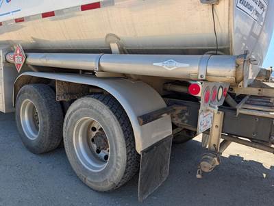 2015 Kenworth T800 4500 Gallon Gasoline / Fuel Truck - Paccar, Manual