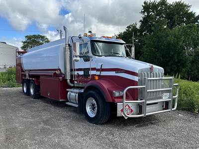 Kenworth T800 4500 Gallon Gasoline / Fuel Truck - Cummins, Manual
