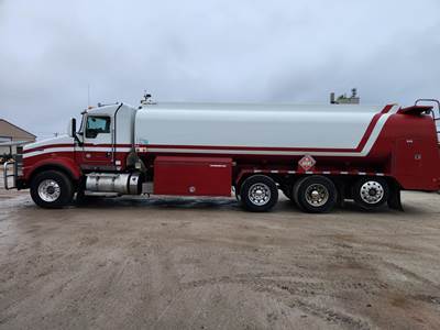 Kenworth T880 5600 Gallon Gasoline / Fuel Truck - Paccar, Automatic
