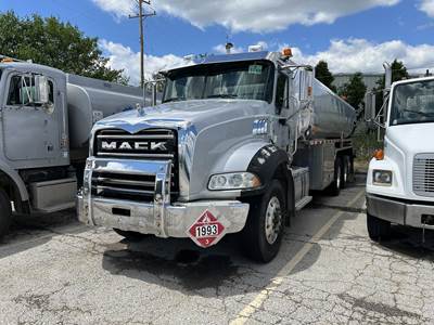 Mack Granite GU813 5200 Gallon Gasoline / Fuel Truck - MP7, Automatic