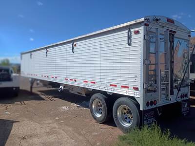 Timpte Aluminum Hopper / Grain Trailer - Air Ride, Fixed Axle