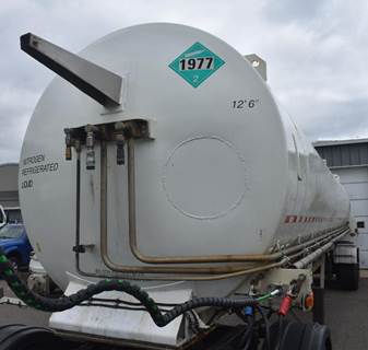 AMKO CRYOGENIC NITROGEN TANK TRAILER / 8300 GAL. / AIR Industrial Gas Tank Trailer