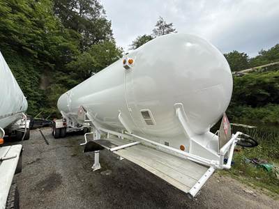 1966 Superior Tandem Axle Mild Steel Industrial Gas Tank Trailer - Spring, Fixed Axle