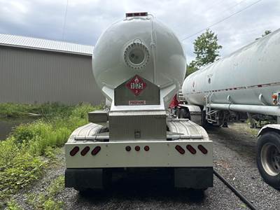 1966 Superior Tandem Axle Mild Steel Industrial Gas Tank Trailer - Spring, Fixed Axle