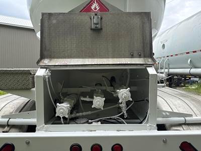 1966 Superior Tandem Axle Mild Steel Industrial Gas Tank Trailer - Spring, Fixed Axle