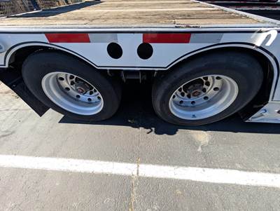 2009 Cozad 48x102 Tandem Axle Lowboy Trailer - Air Ride, Fixed Axle