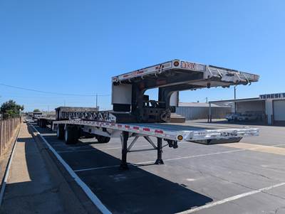 2015 Fontaine 48x102 Tandem Axle Lowboy Trailer - Air Ride, Fixed Axle