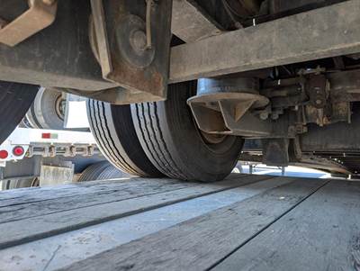 2015 Fontaine 48x102 Tandem Axle Lowboy Trailer - Air Ride, Fixed Axle