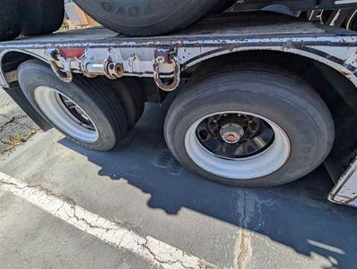 2015 Fontaine 48x102 Tandem Axle Lowboy Trailer - Air Ride, Fixed Axle