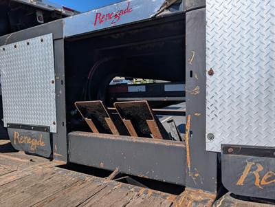 2015 Fontaine 48x102 Tandem Axle Lowboy Trailer - Air Ride, Fixed Axle