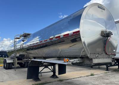 Brenner 6600 Gallon Stainless Steel Non Code Tank Trailer - Tandem Axle, Air Ride