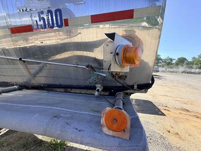 1980 Fruehauf Stainless Steel Non Code Tank Trailer - Tandem Axle, Spring