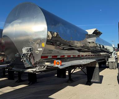 2002 Walker Non Code Tank Trailer for Sale — Iron Circle