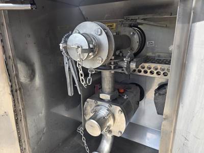 2011 Walker 6800 Gallon Stainless Steel Non Code Tank Trailer Tandem Axle Air Ride